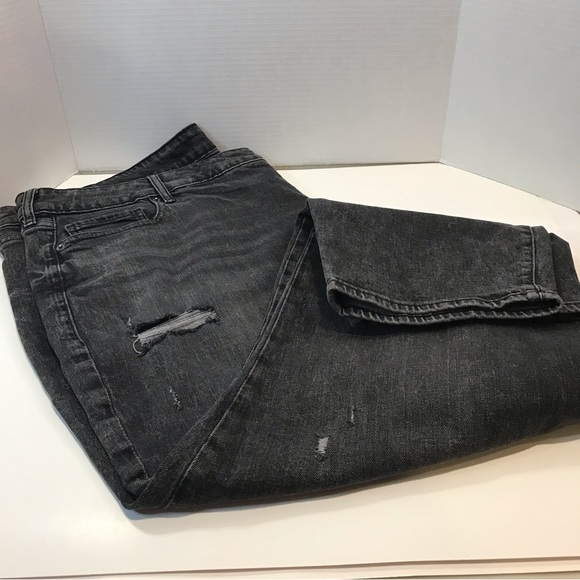 Old Navy Women High-Rise OG Straight Jeans - Picture 13 of 16